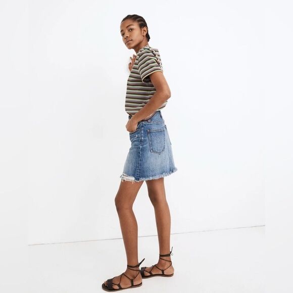 NWT Madewell Rigid Denim Straight Mini Skirt: Destructed Edition - Size 31 - Picture 2 of 10